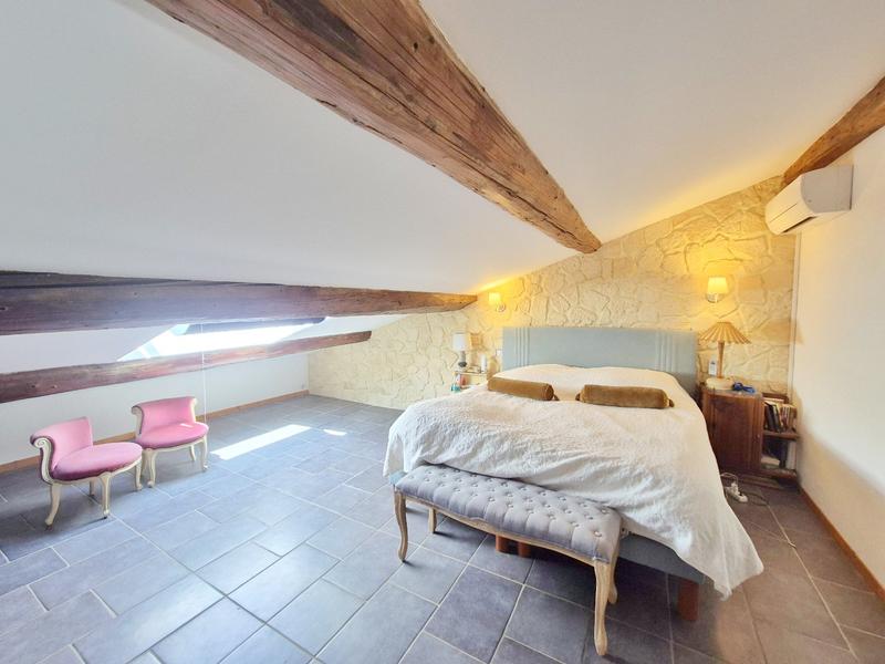 Maison - 405 m² - 15 pièces