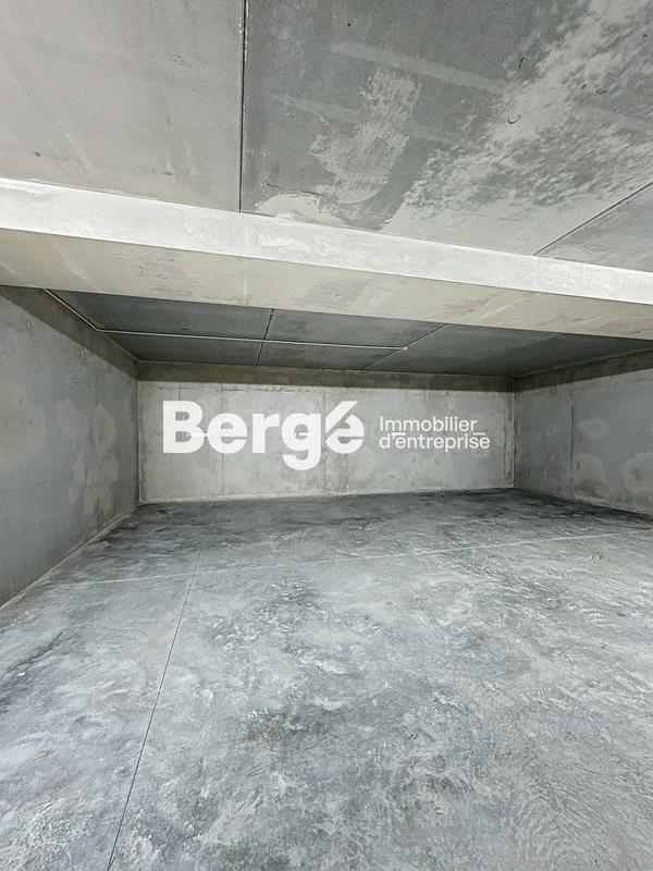 Entrepôt - 503 m²