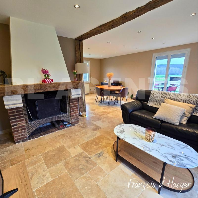 Maison traditionnelle - 110 m² - 6 pièces