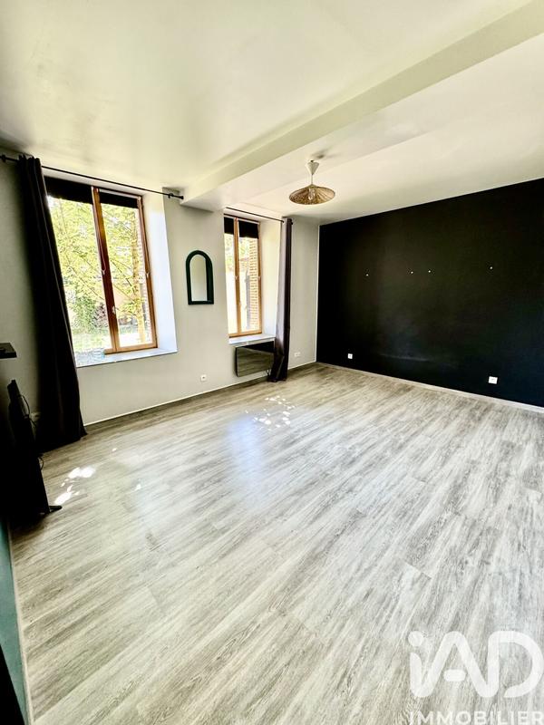 Maison - 240 m² - 8 pièces