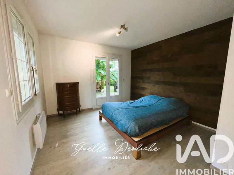 Maison - 210 m² - 6 pièces