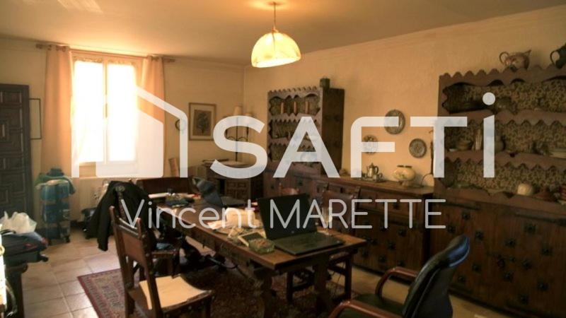 Maison - 280 m² - 8 pièces