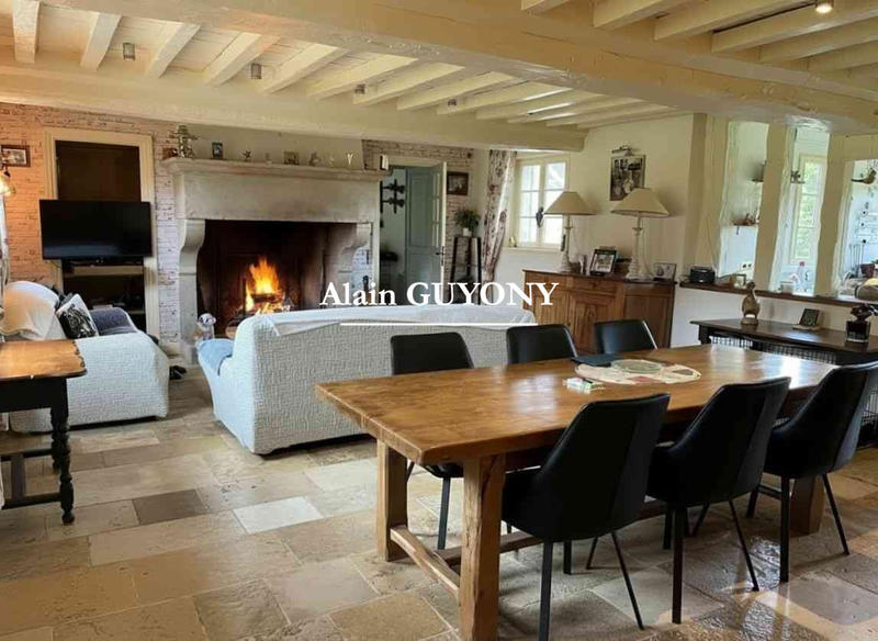 Maison ancienne - 176 m² - 6 pièces