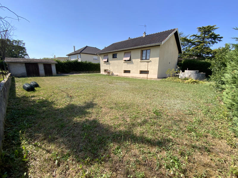 Maison - 121 m² - 6 pièces