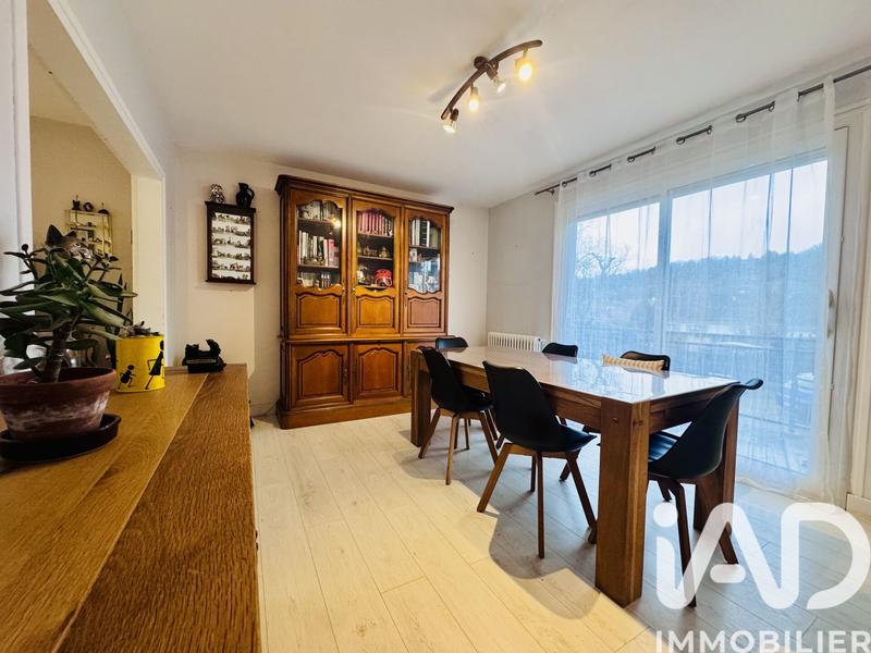 Maison - 95 m² - 5 pièces