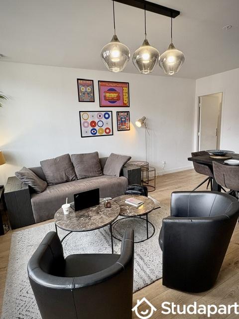 Chambre - 13 m² - 1 pièce