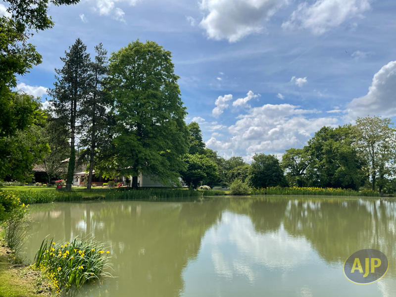 Maison - 180 m² - 6 pièces