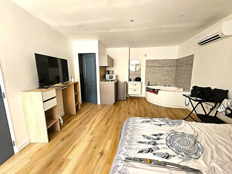 Immeuble - 310 m² - 12 pièces