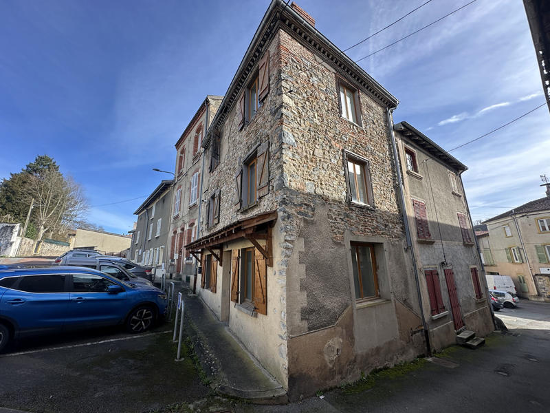 Maison - 80 m² - 4 pièces