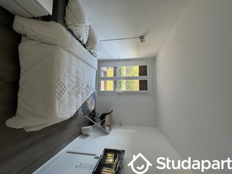 Chambre - 13 m² - 1 pièce