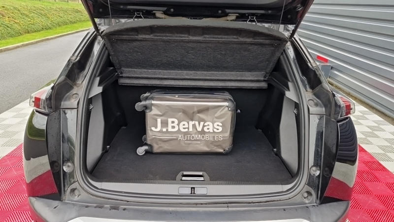 Peugeot 2008 Bluehdi 130 Ss Eat8 Gt Pack