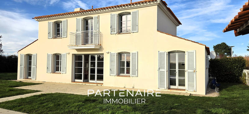 Maison - 135 m² - 6 pièces