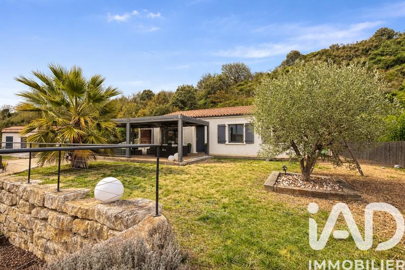 Maison - 90 m² - 5 pièces