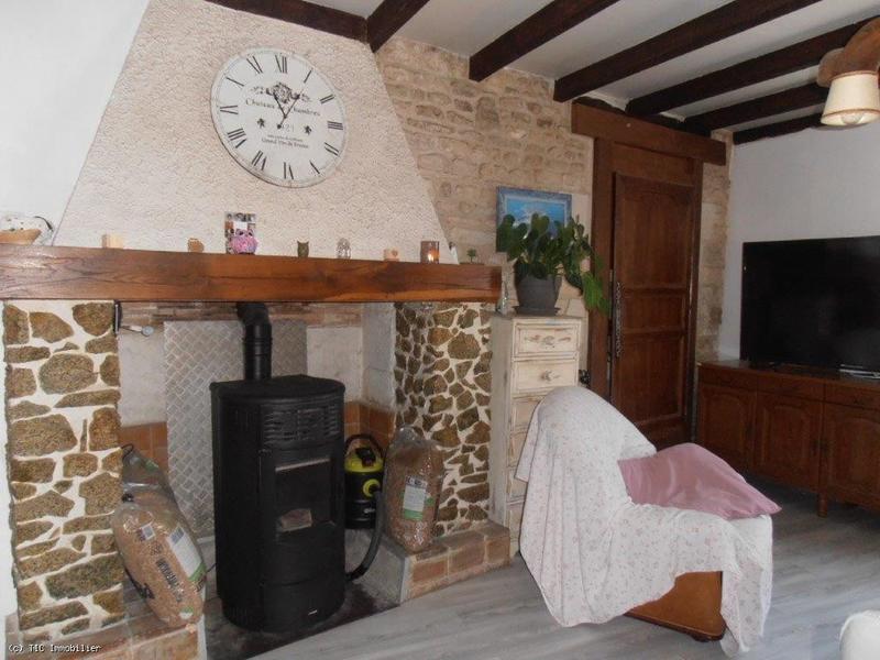 Propriété - 202 m² - 9 pièces