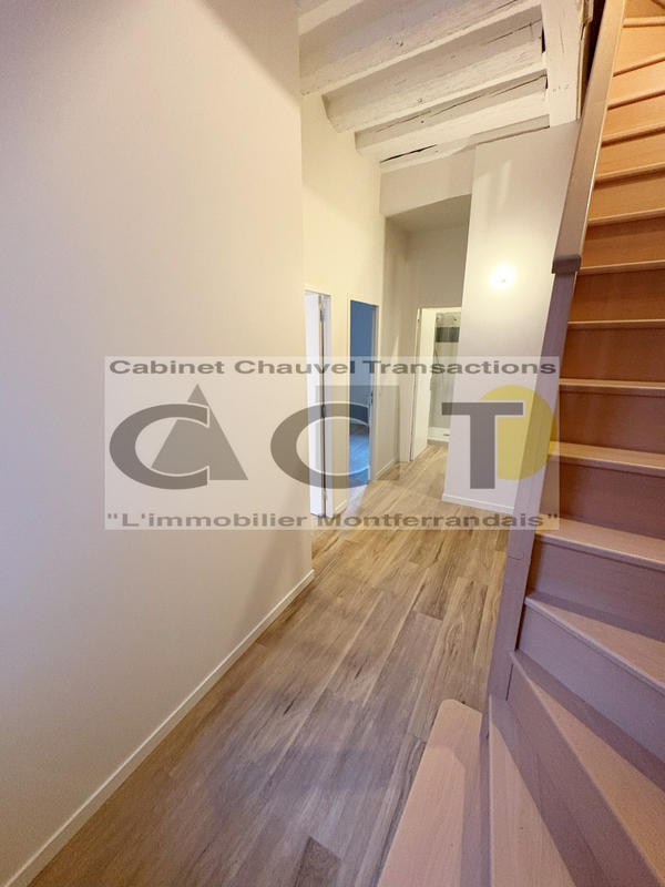 Duplex - 65 m² - 3 pièces