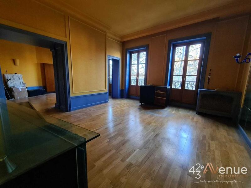 Appartement - 138 m² - 4 pièces
