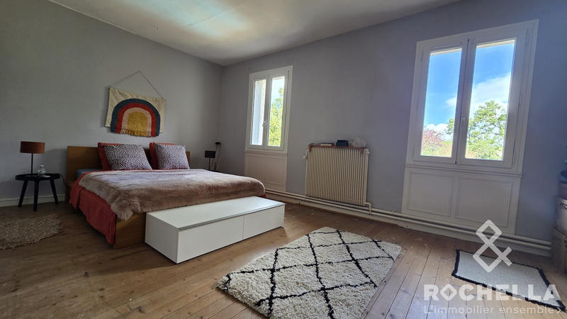 Maison ancienne - 228 m² - 8 pièces