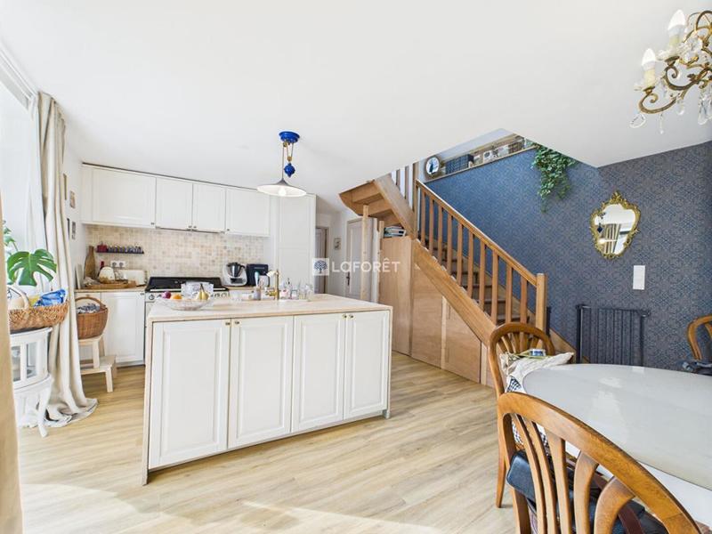 Maison - 95 m² - 3 pièces