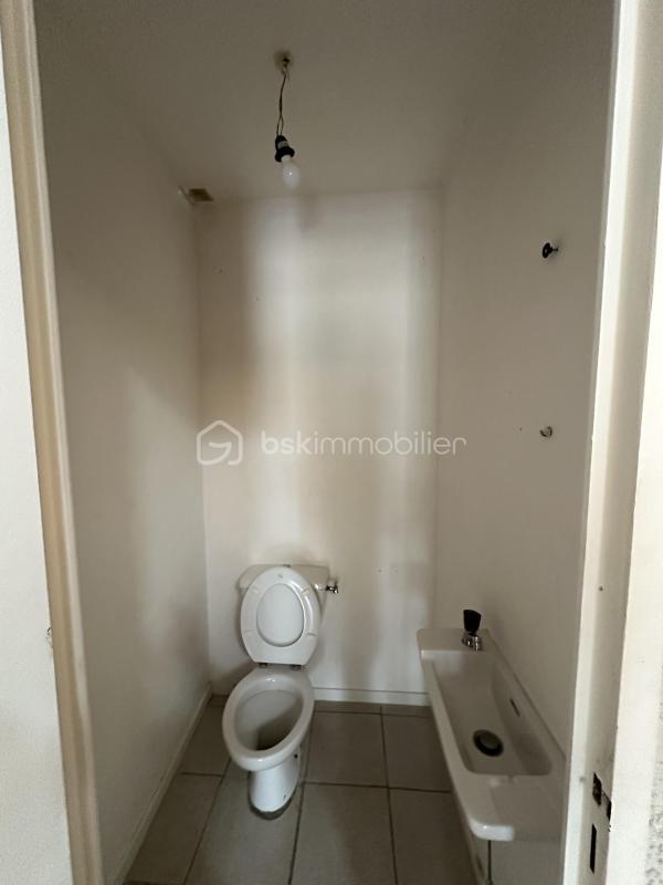 Local commercial - 67 m² - 3 pièces