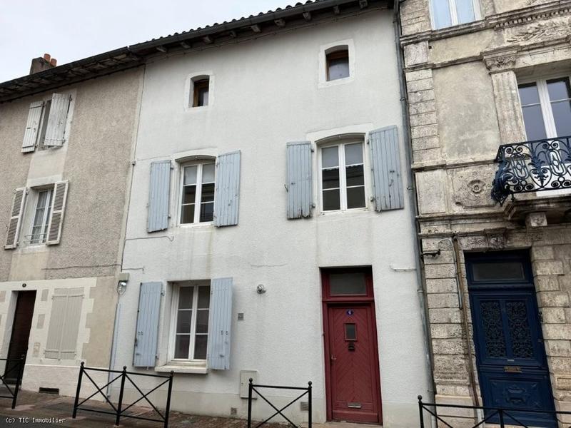 Maison de ville - 95 m² - 3 pièces