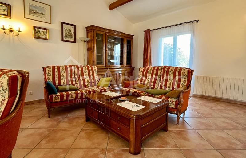 Maison - 202 m² - 6 pièces