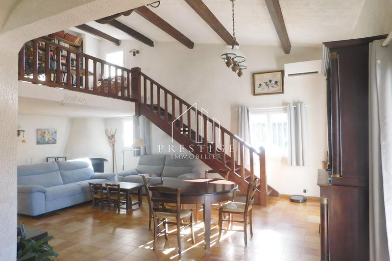 Maison - 185 m² - 5 pièces