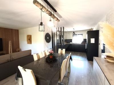 Maison - 105 m² - 4 pièces