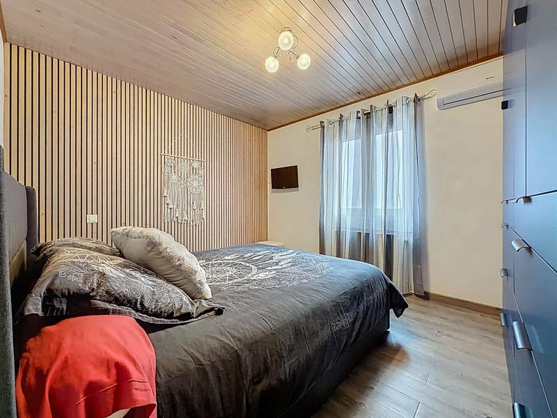 Maison - 98 m² - 5 pièces