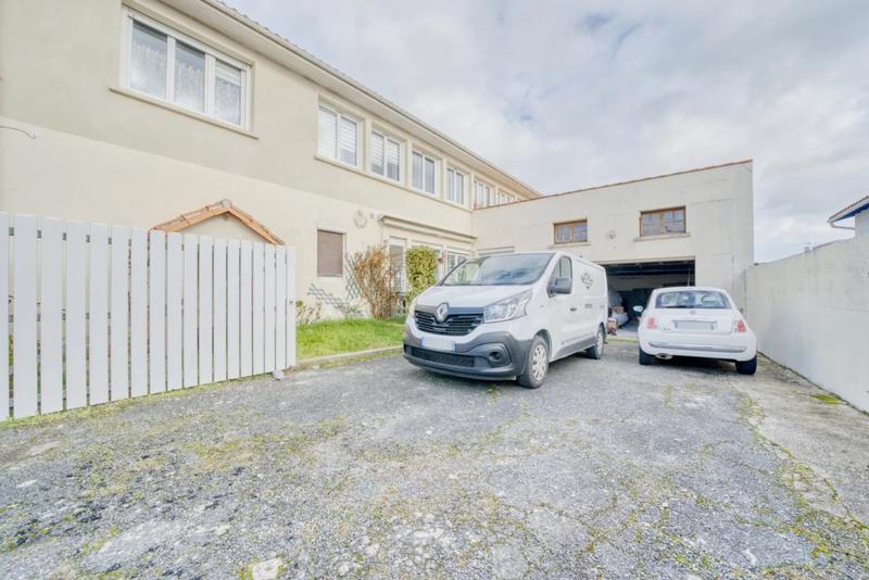 Appartement - 106 m² - 4 pièces