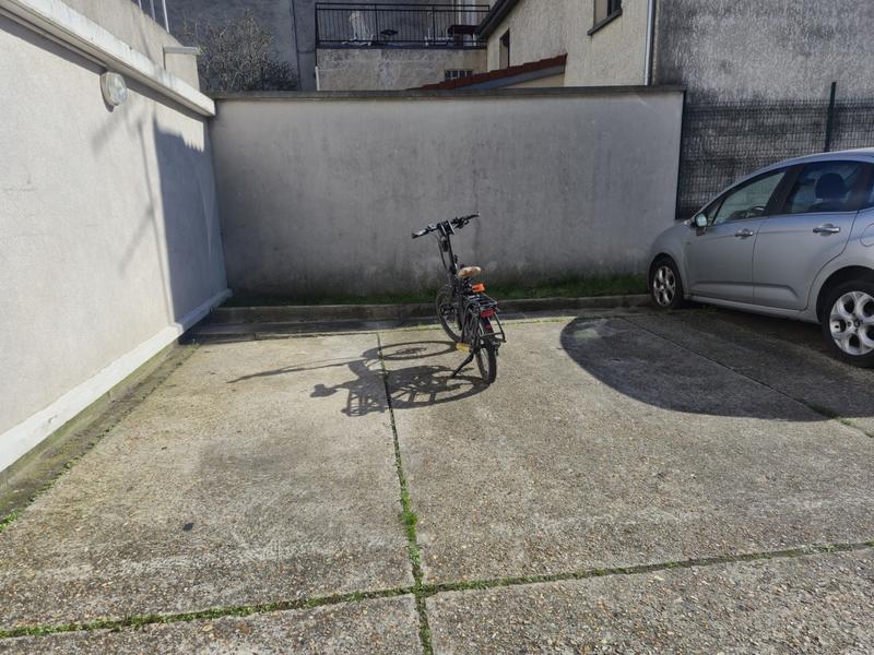 Parking / Garage - 13 m²