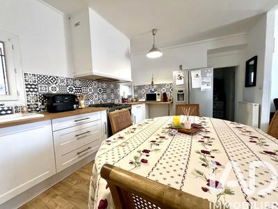 Maison - 123 m² - 6 pièces