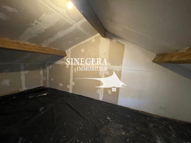 Maison - 195 m² - 5 pièces