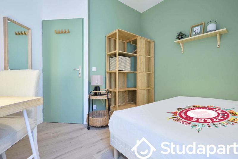 Chambre - 10 m² - 1 pièce