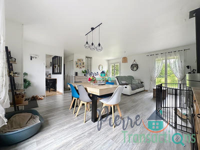 Maison - 82 m² - 4 pièces