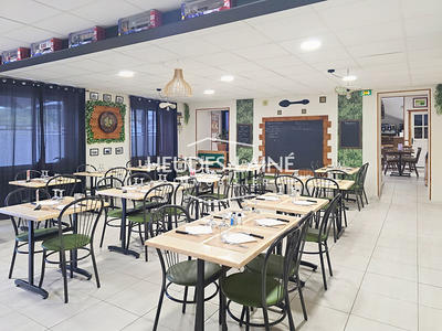 Local commercial - 454 m²