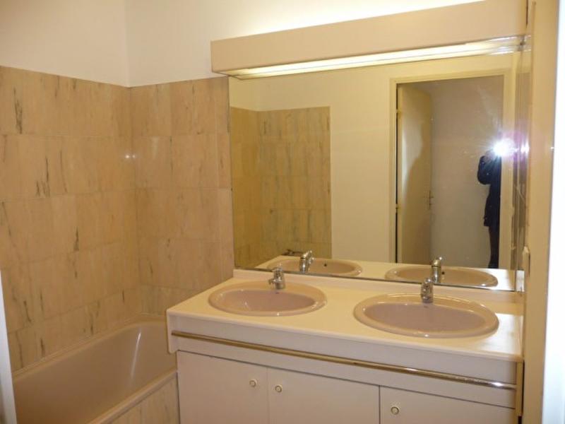 Appartement - 70 m² - 2 pièces