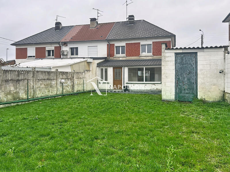 Maison - 93 m² - 4 pièces