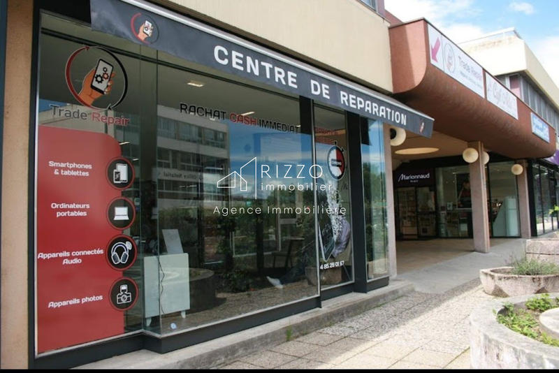 Fonds de commerce - Magasins - 70 m²