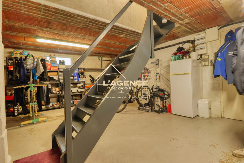 Maison - 156 m² - 7 pièces