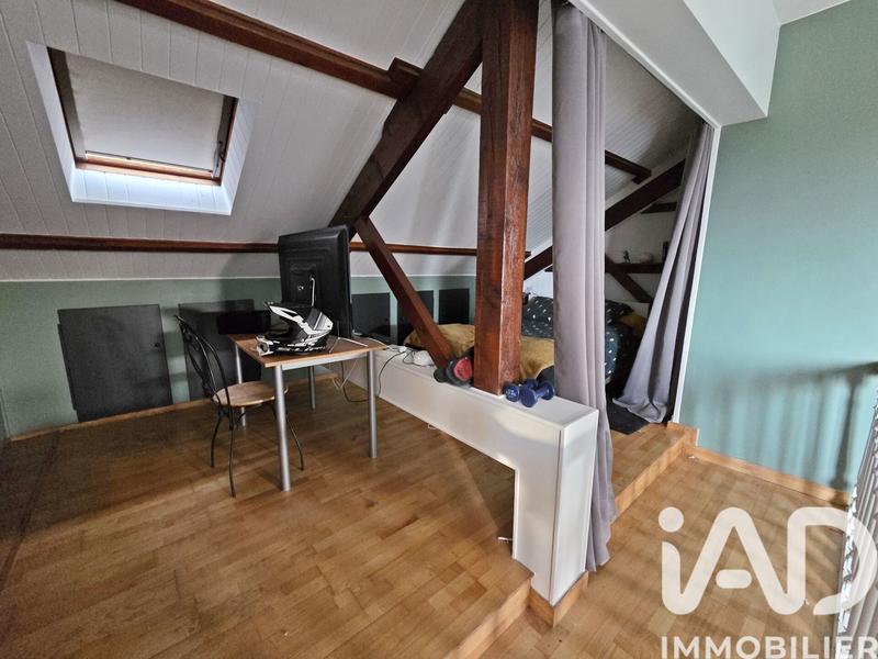 Maison - 377 m² - 10 pièces