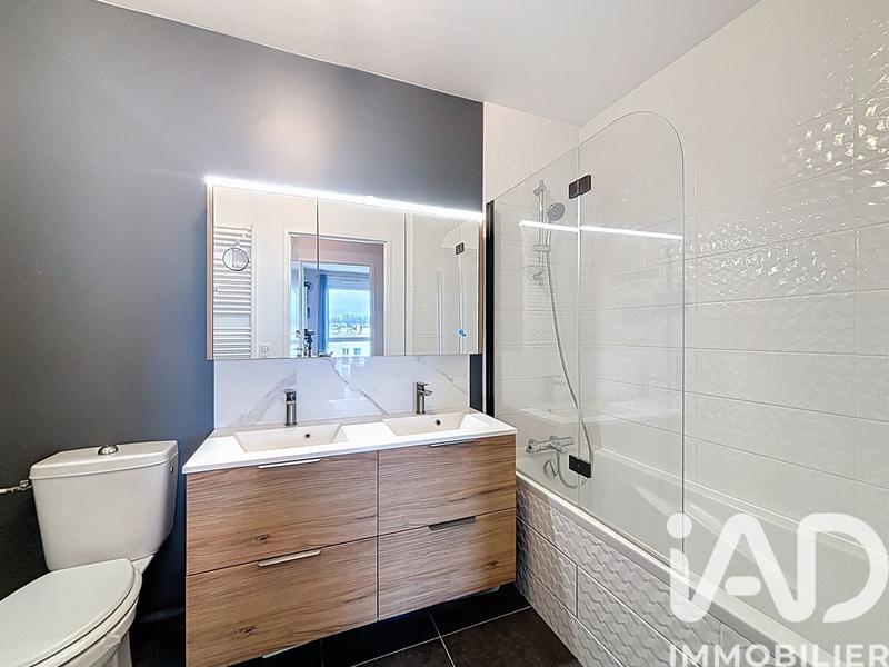 Appartement - 90 m² - 4 pièces