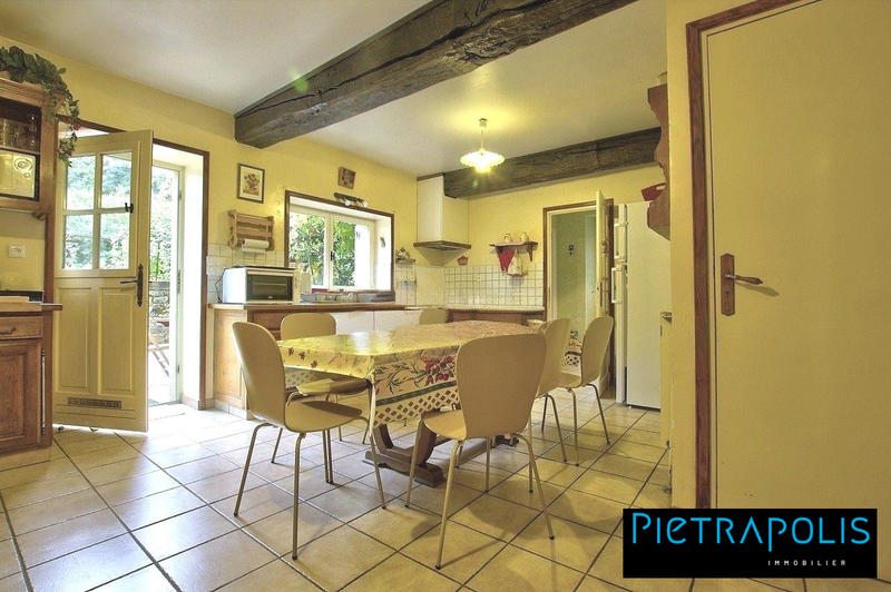 Maison ancienne - 442 m² - 16 pièces