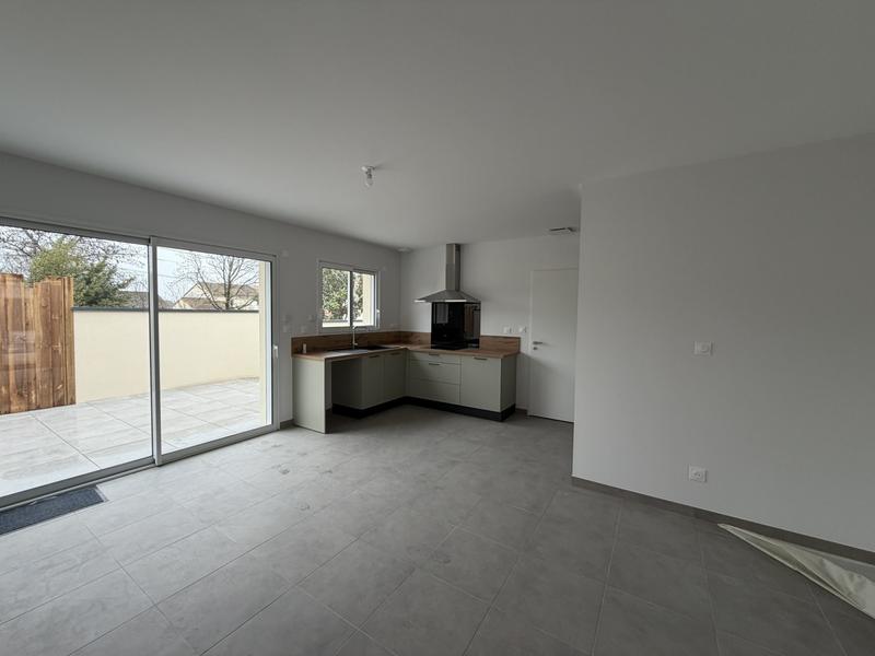 Maison - 90 m² - 4 pièces
