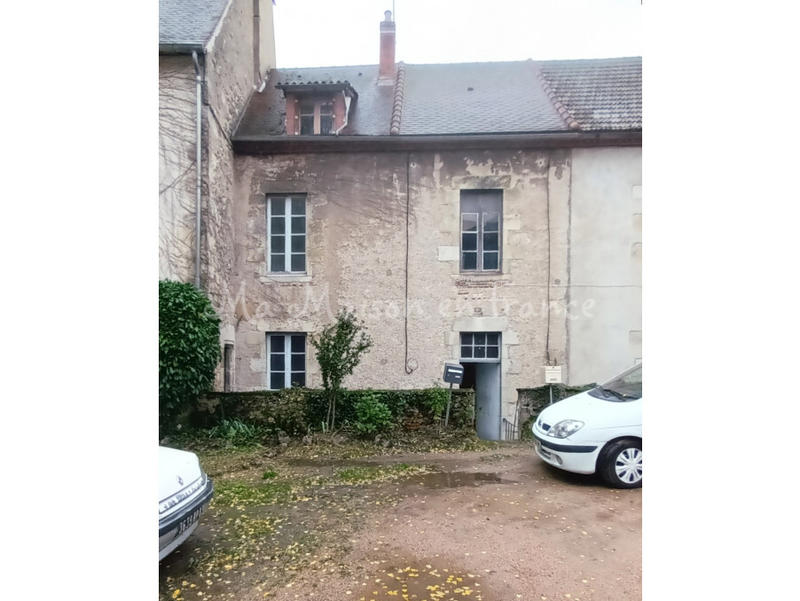 Immeuble - 104 m² - 4 pièces