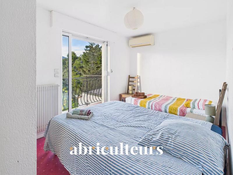 Maison - 173 m² - 7 pièces