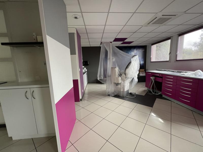 Local d'activités - 124 m²