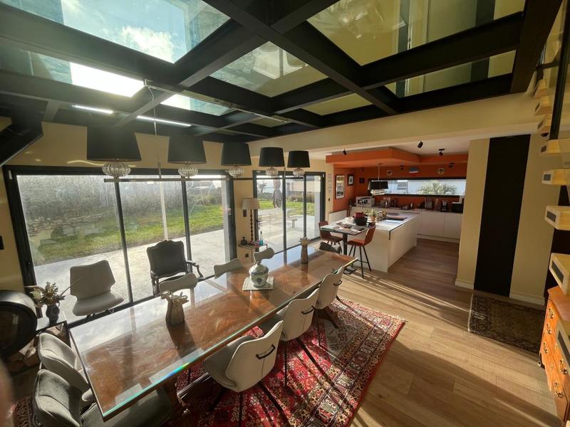 Maison - 140 m² - 4 pièces