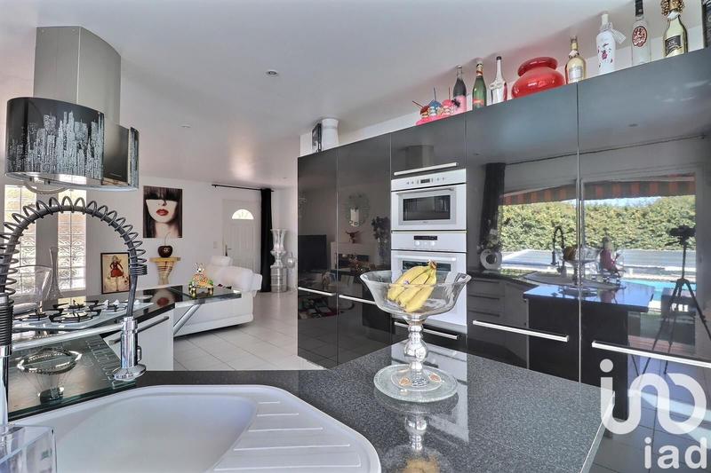 Maison - 95 m² - 4 pièces