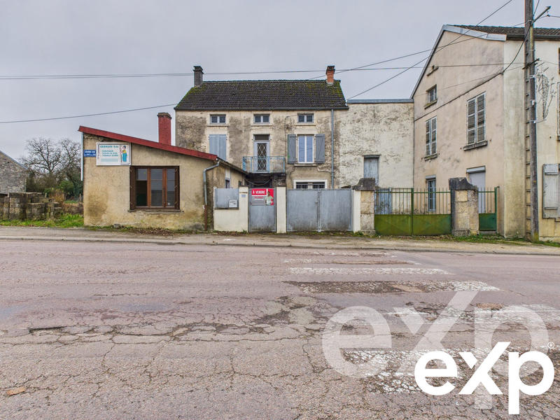 Maison traditionnelle - 151 m² - 5 pièces