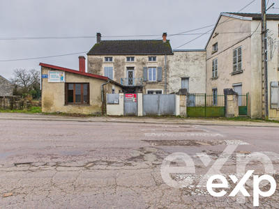 Maison traditionnelle - 151 m² - 5 pièces